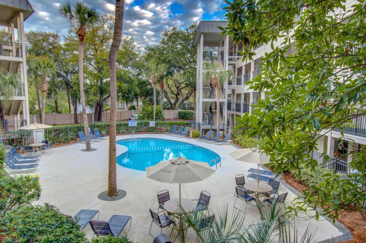 Nothing But Ocean In Forest Beach Apartment Hilton Head Island Exterior photo